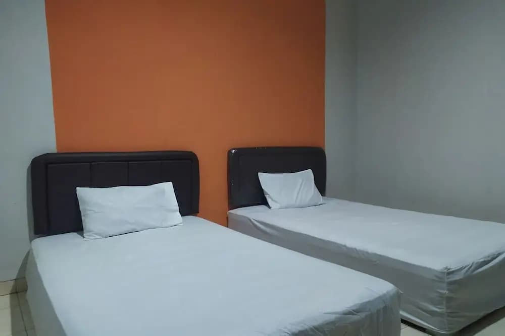 OYO 2654 Yulia Guesthouse Near Kopi Bajawa Flores NTT Tebet - photo 13