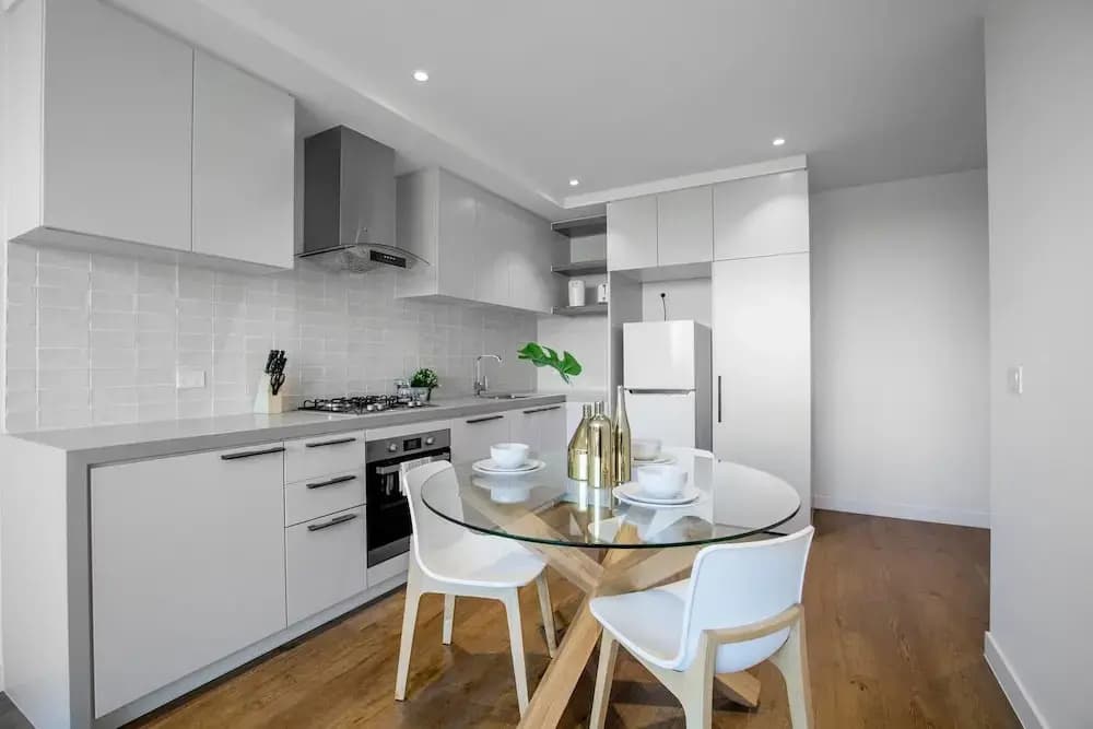 61*Boutique one-bedroom*Boxhill Central*Mall - photo 11