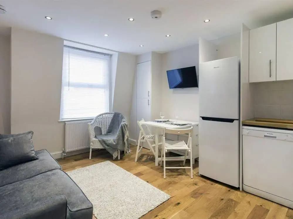 Luxton Apartments Notting Hill - photo 18