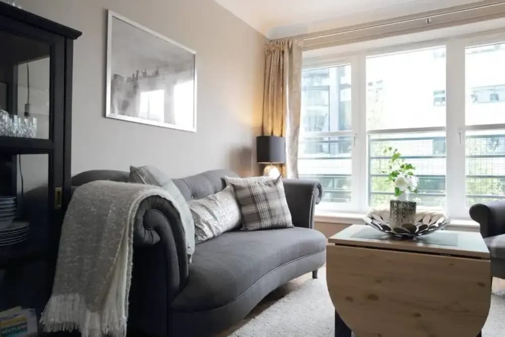2 Bedroom Flat With Garage Parking - photo 5