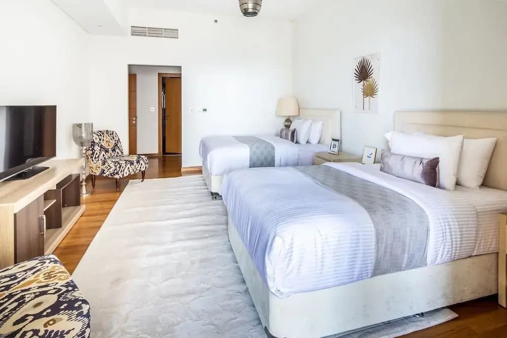 Refined 2BR Luxury Apartment at Palm Jumeirah - photo 4