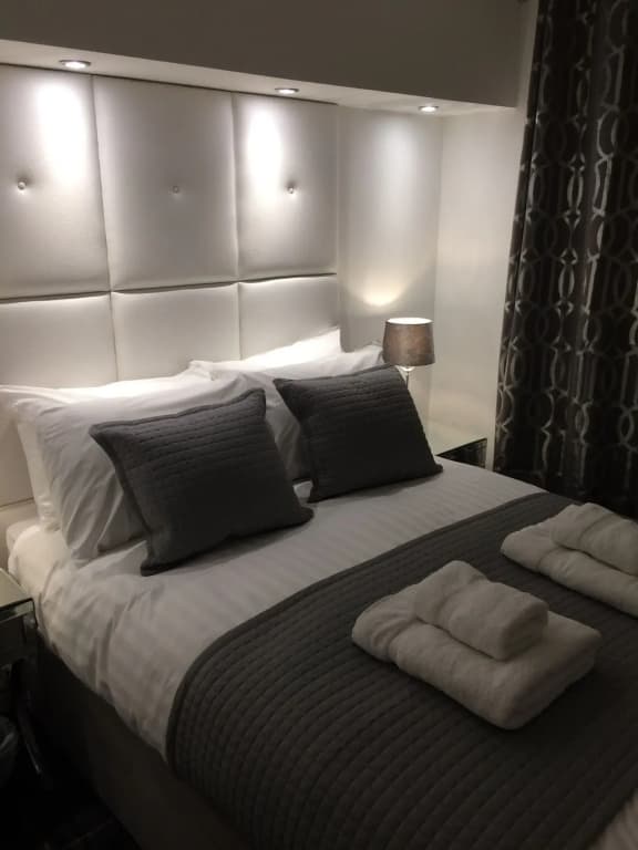 Hanover 71 Suites - photo 5
