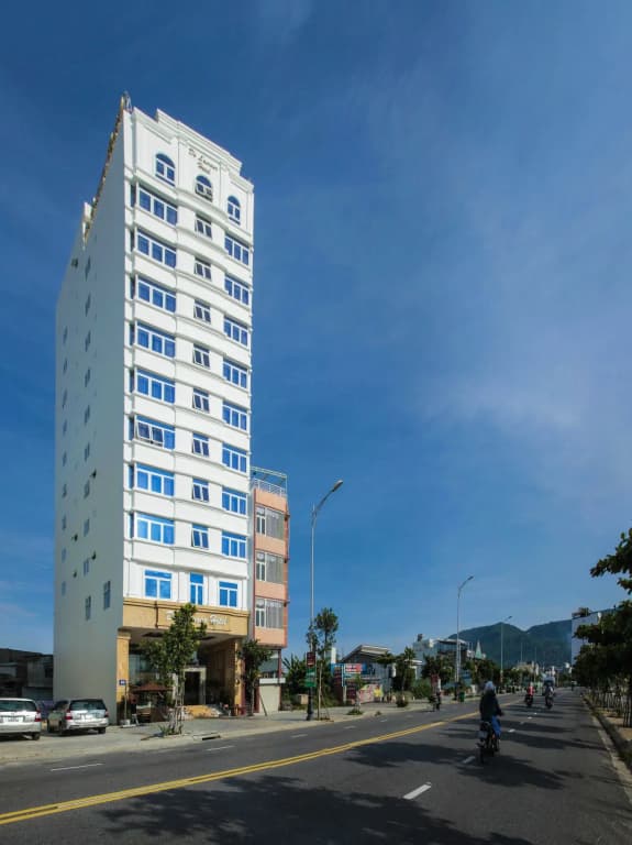 De Lamour Hotel - photo 16