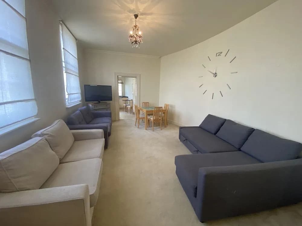 Buckingham Palace View Apartment - photo 11