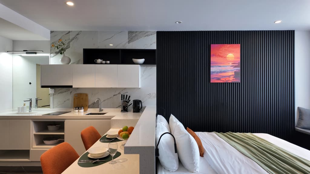 Sunset Noir Studio at Nai Harn Beach Flat - photo 3