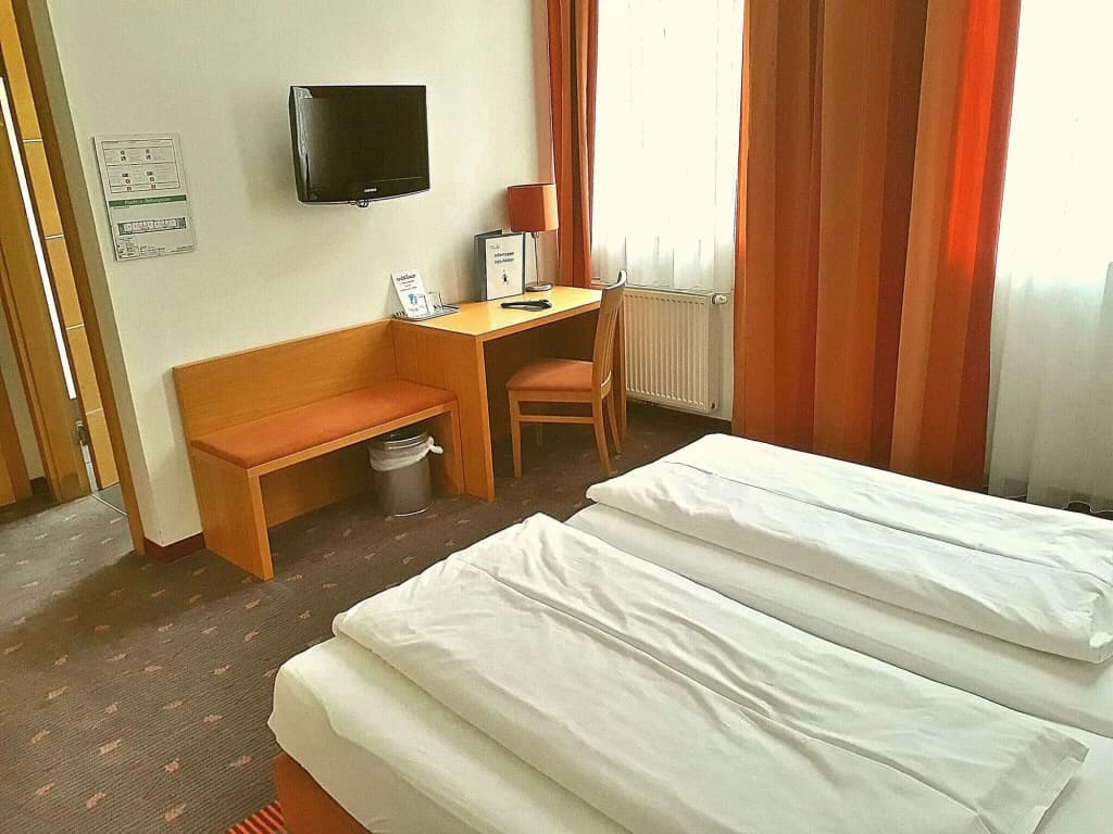 Hotel Fabrik - photo 2