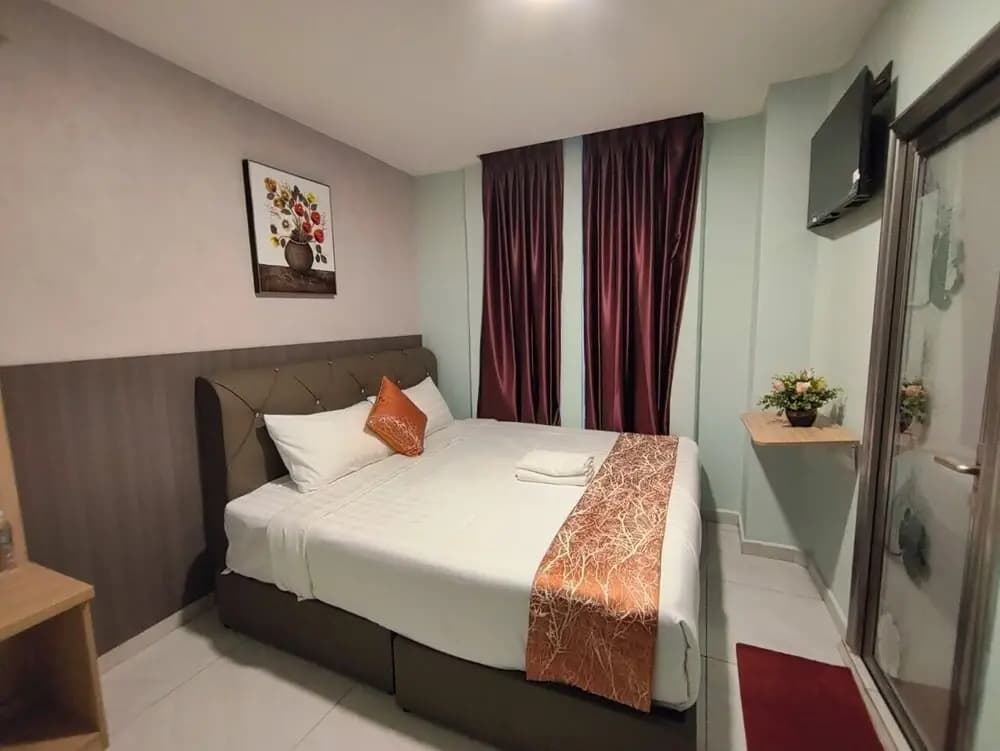 Hotel Mawar Inn - photo 36