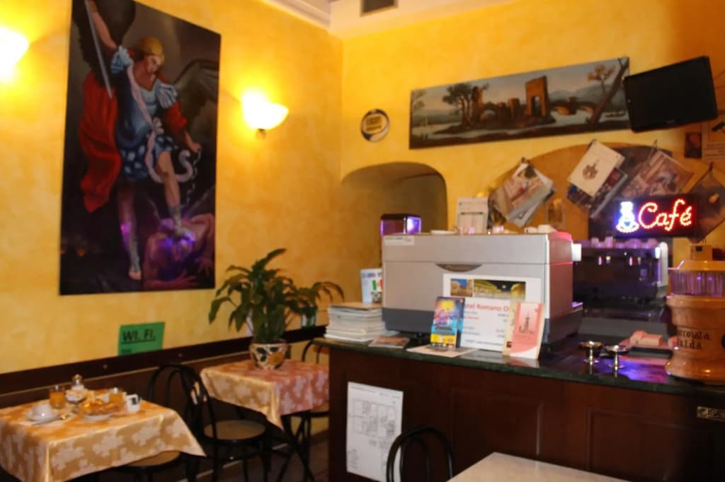 Hotel Bolognese - photo 11