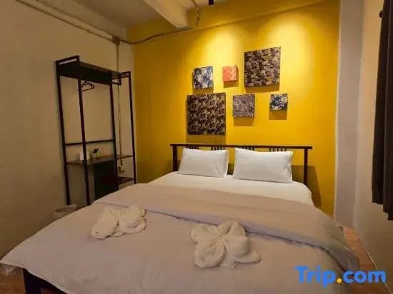 Lhong Krung Hostel - photo 17