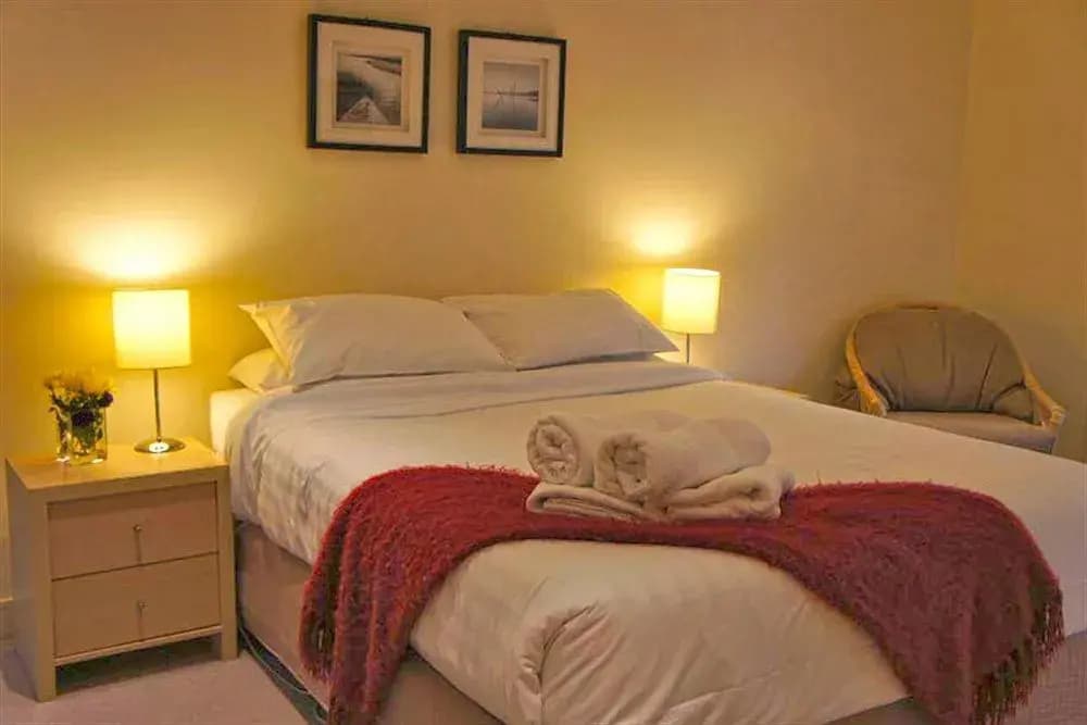 Balcombe Apartments - photo 2