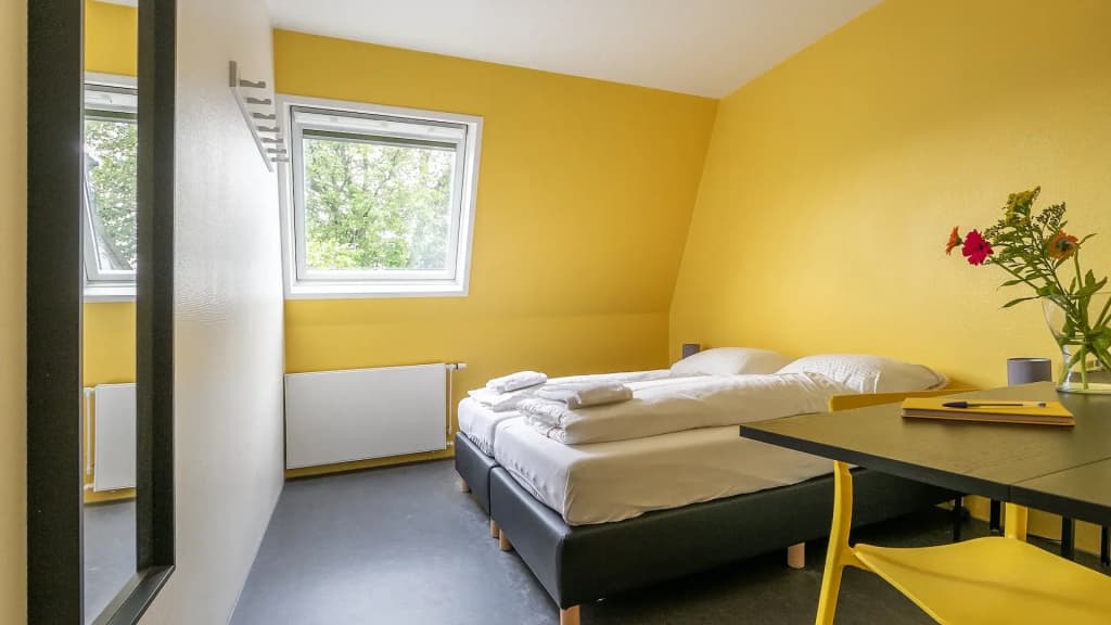 Hans Brinker Hostel - photo 2