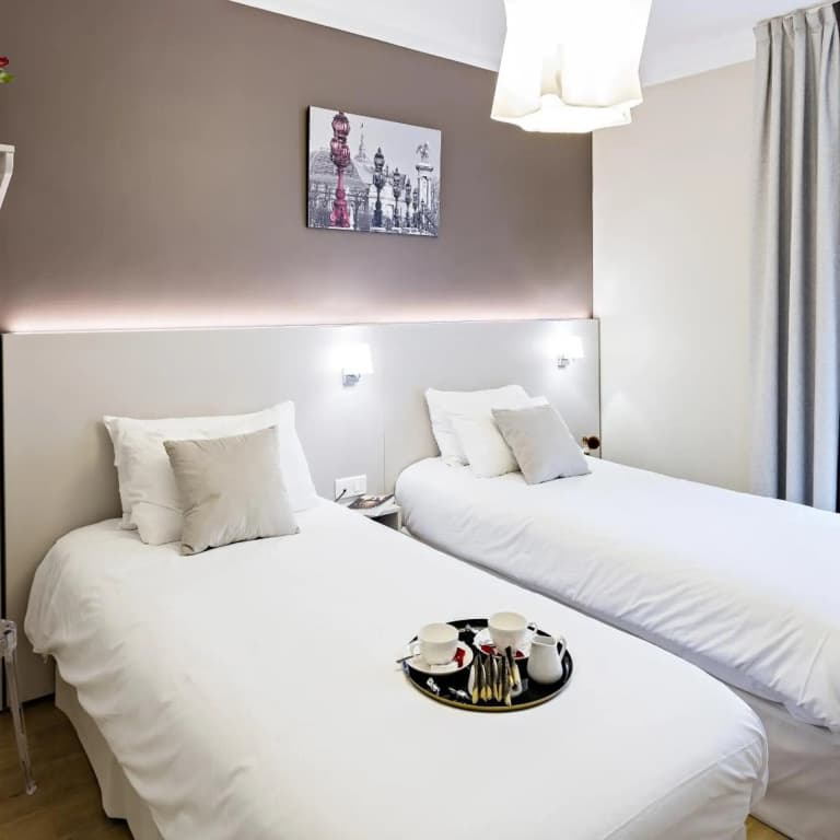 Modern Hotel - photo 42