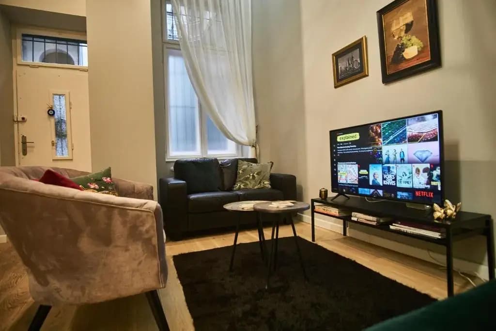 K95 Apartment - Budapest - photo 3