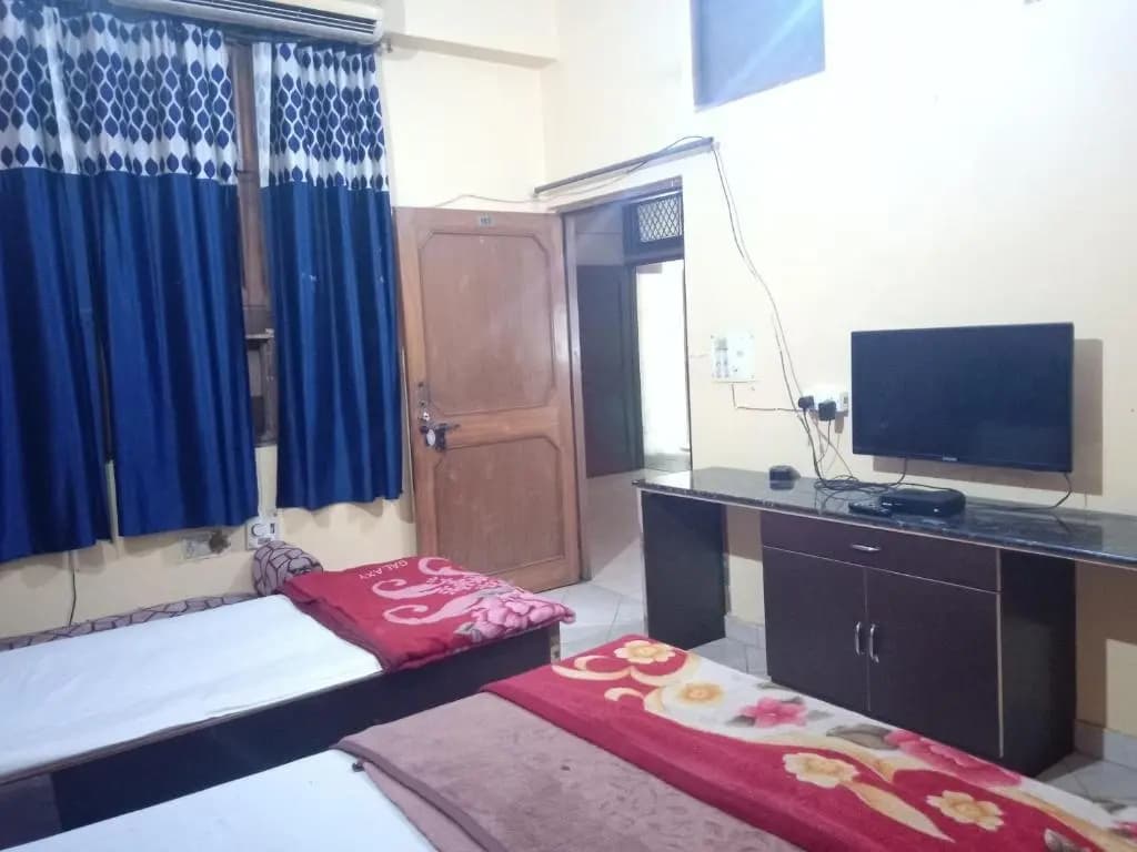 Yash Guest House - photo 6