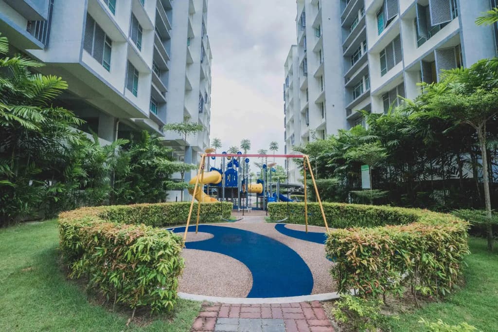 2BR FREE WiFi near Jusco Aeon Ikea Waterpark Tesco - photo 3