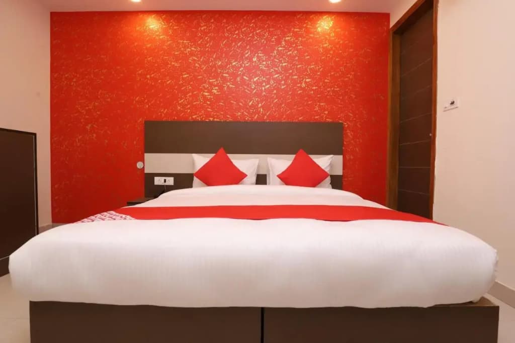 Hotel Airway Inn - photo 11