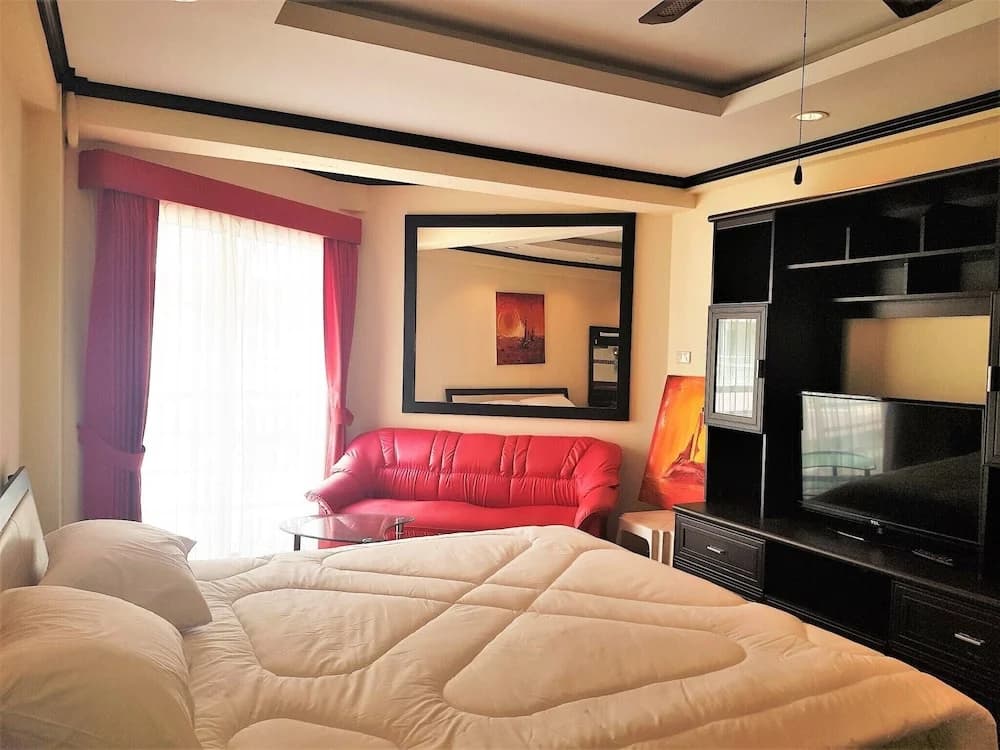 Jomtien Beach Sea View Studio - photo 1