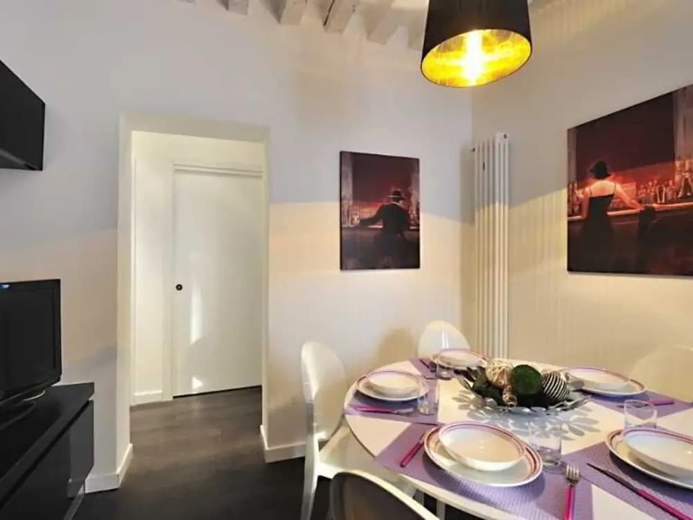 Art Deco Apartment - photo 2