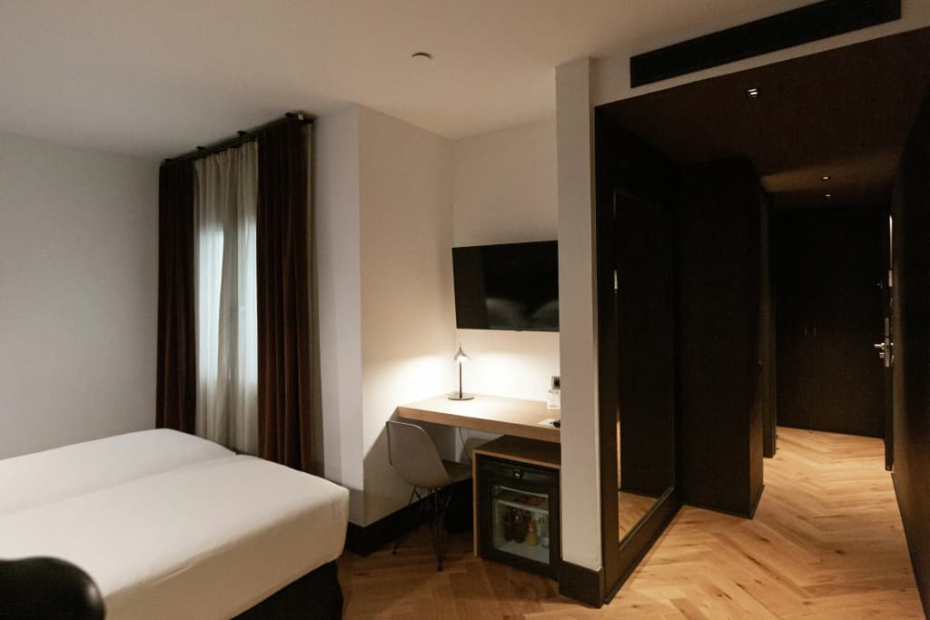 Alexandra Barcelona Hotel, Curio Collection by Hilton - photo 7