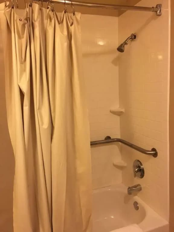 Royal Pacific Motor Inn - photo 26