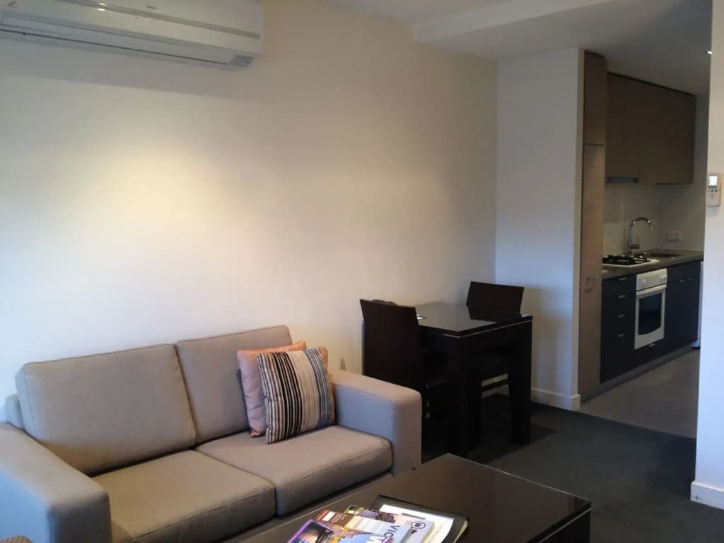 St Kilda Central Apartment Hotel - photo 18
