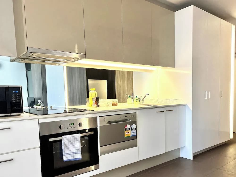 Readyset Apartments at Hudson - photo 14