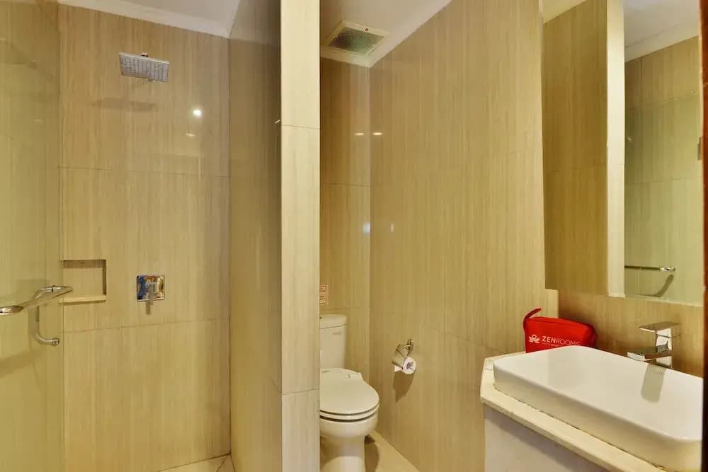 ZEN Rooms Basic Near Sunter Mall - photo 10