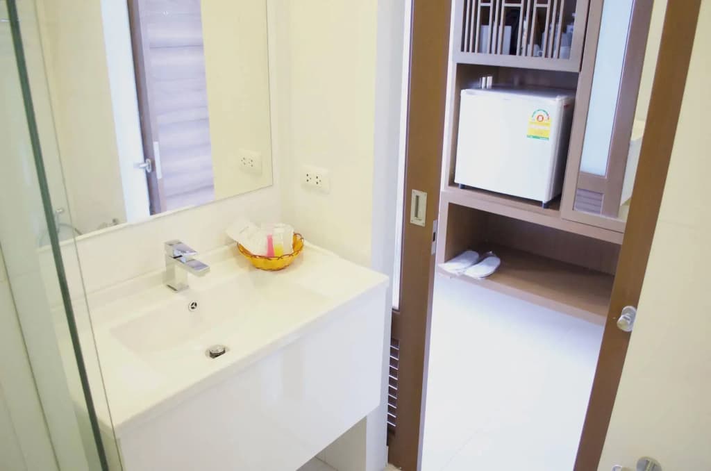 Centro One Patong Hotel - photo 9