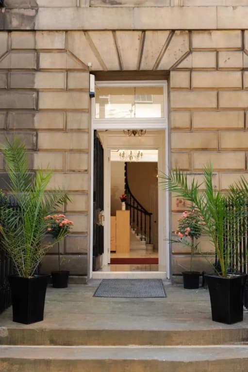 Hub By Premier Inn Edinburgh Haymarket - photo 49