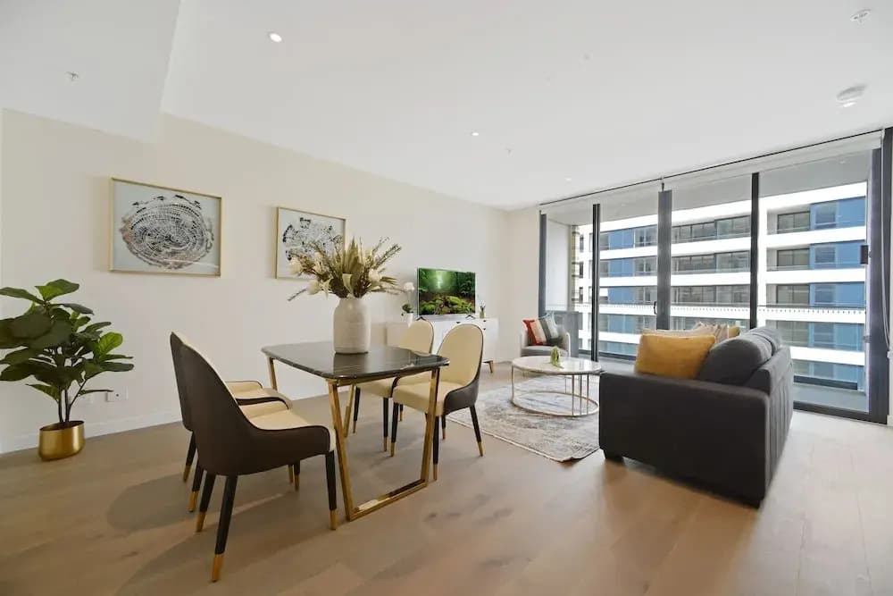 HomeHotel-Luxurious High Rise Apt - photo 3