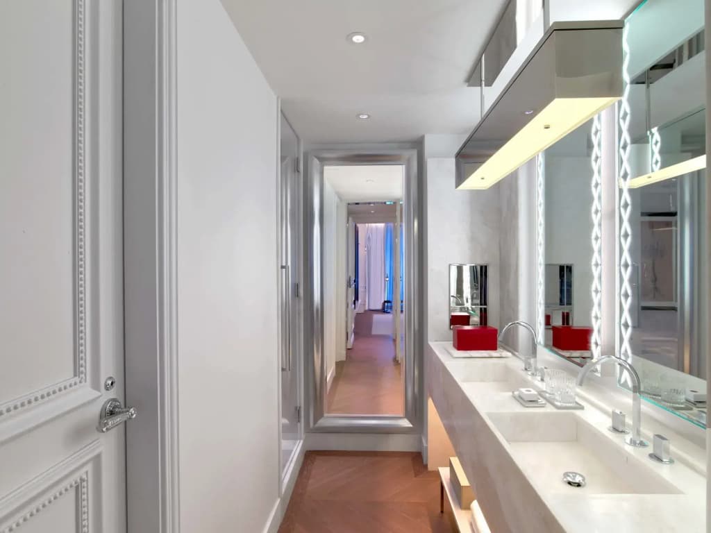 Baccarat Hotel and Residences New York - photo 8