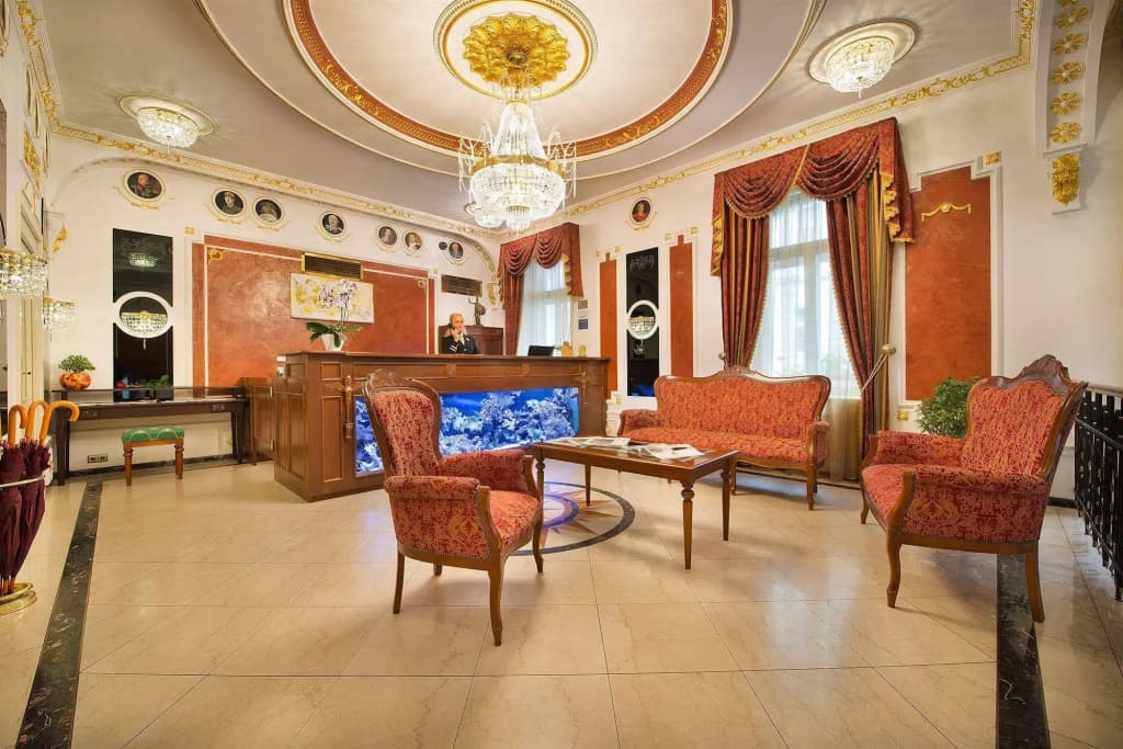 Hotel General Old Town Prague - photo 2
