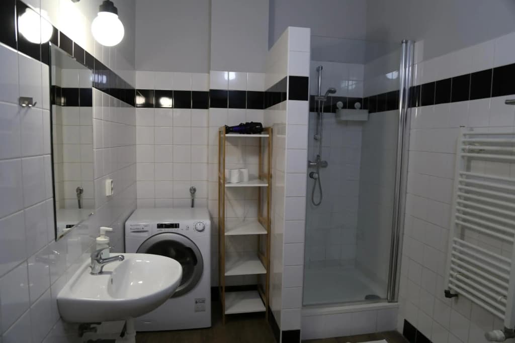 Charles Square Apartments - photo 10
