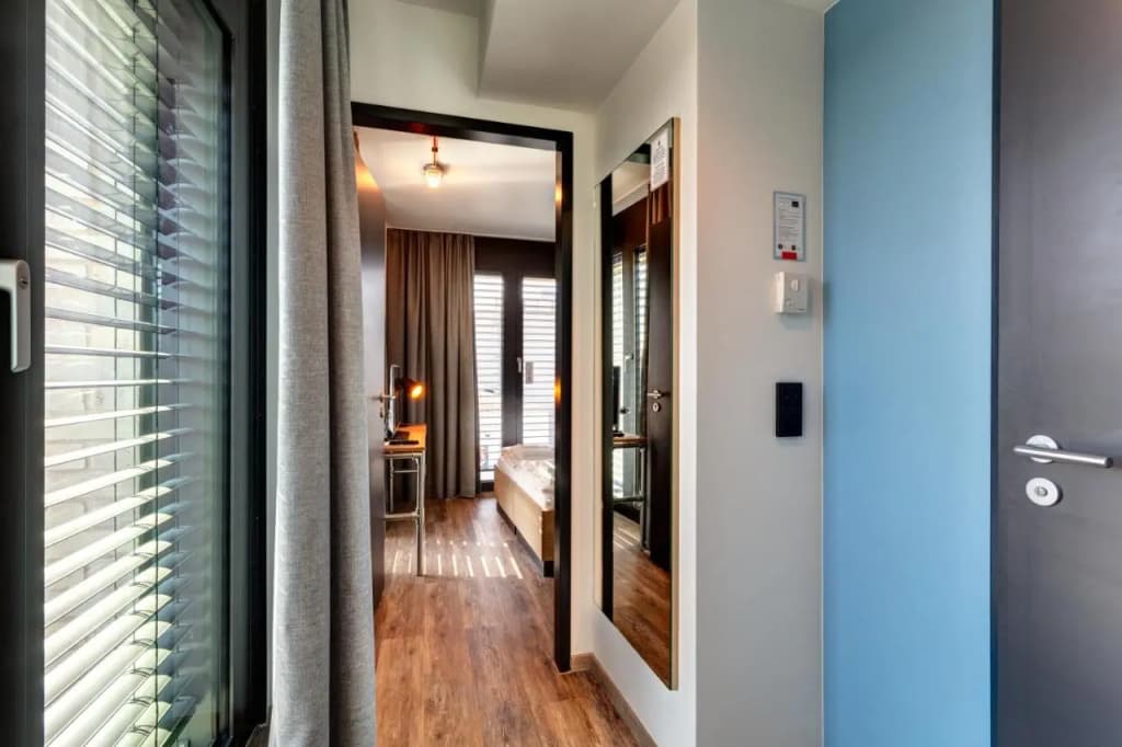 Meininger Hotel Berlin Tiergarten - photo 42