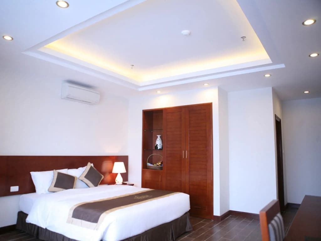 Bounty Hotel - photo 2