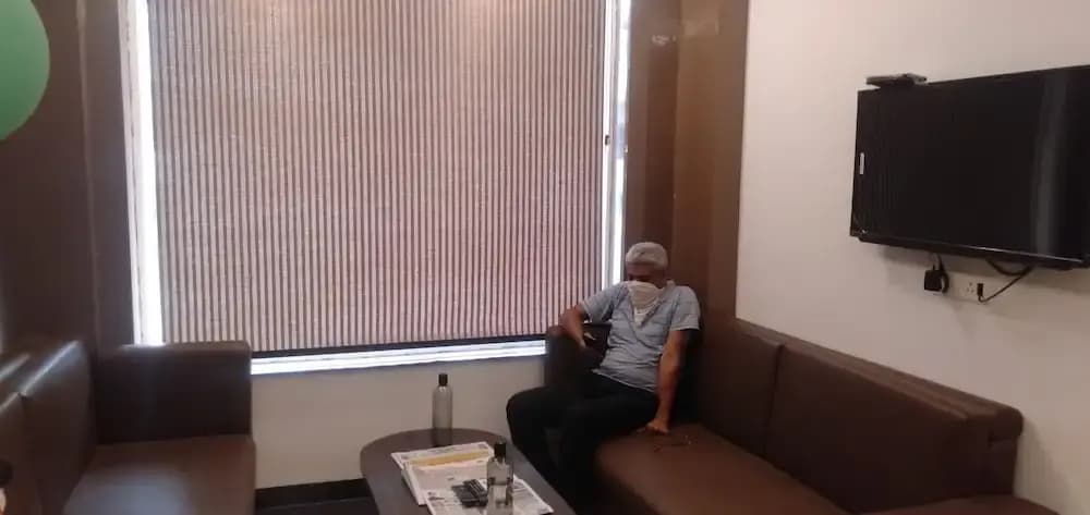 JET FOX By Aero View Hotel, Delhi Airport - photo 18