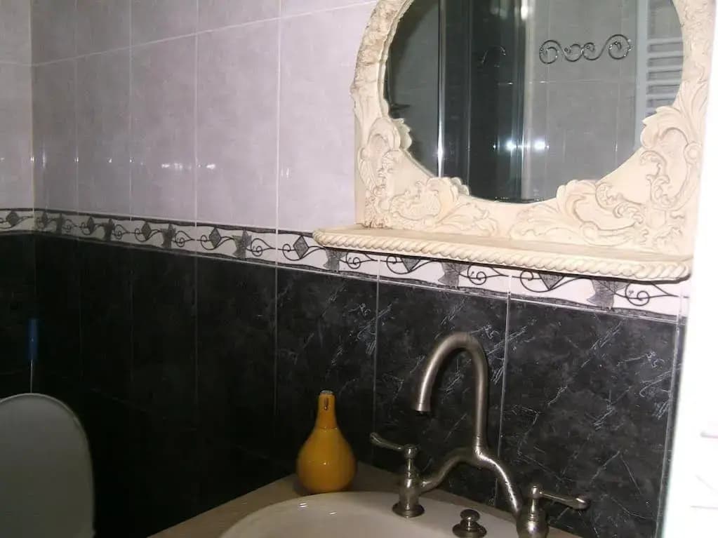 Tinas Homestay - photo 8