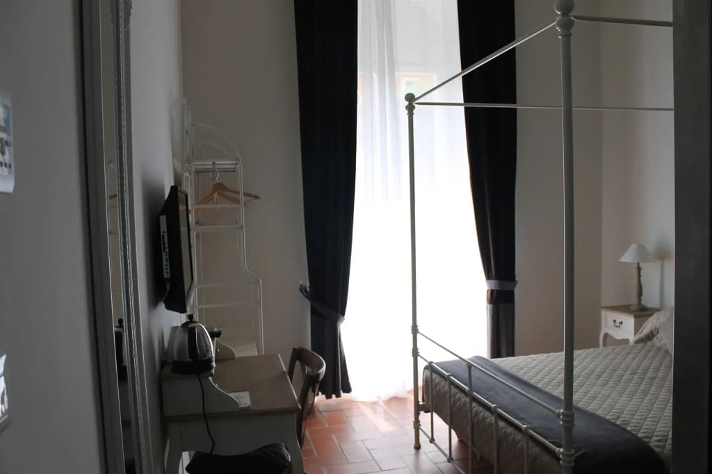 Vacanze Romane Rooms - photo 2