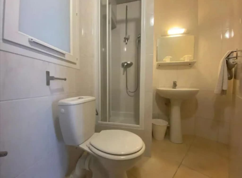 Hotel Angleterre - photo 9