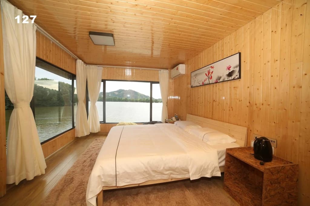 Gayang friendly water house homestay - photo 2