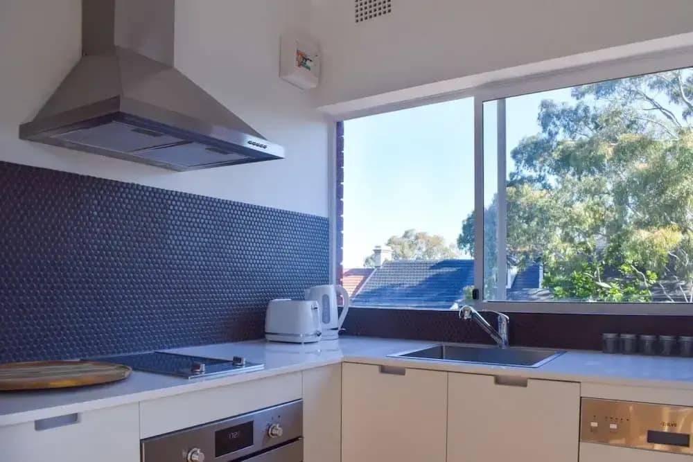 Sun-drenched 1 Bed Studio Apartment In Newtown - photo 11