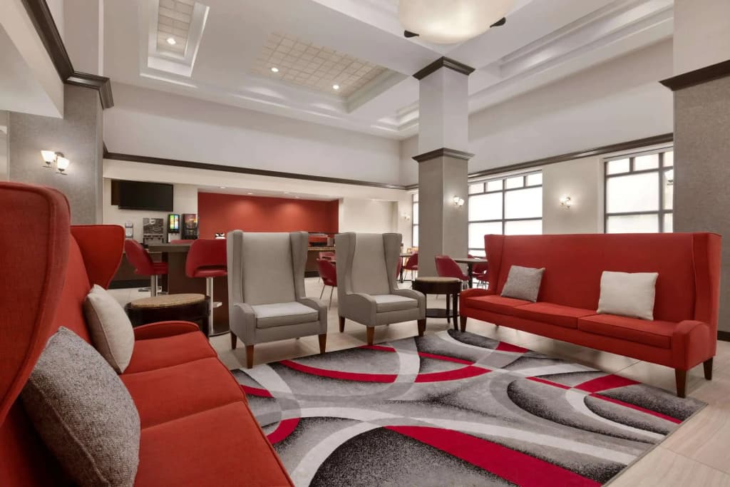 Ramada by Wyndham Suites Orlando Airport - photo 13