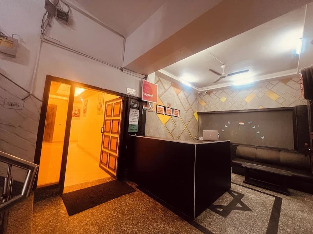 Hotel Lagoona and Banquet Hall - photo 10