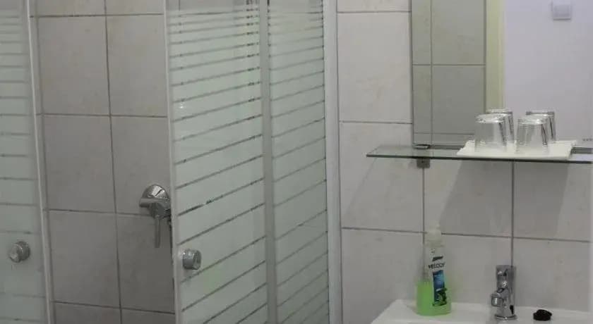 Capital Guesthouse Budapest - photo 8