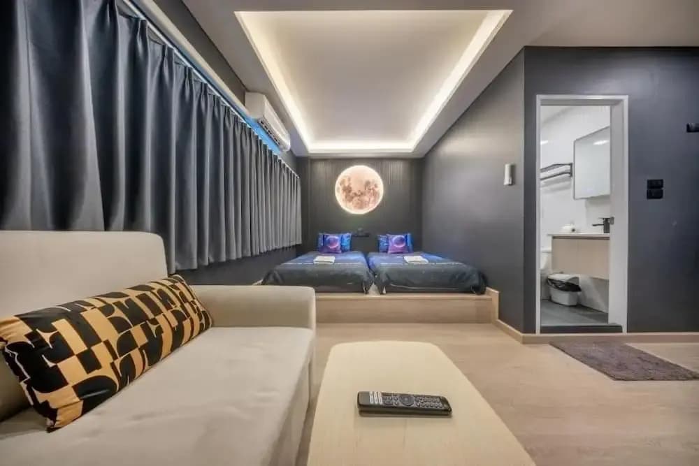 Space Station Hostel - photo 48