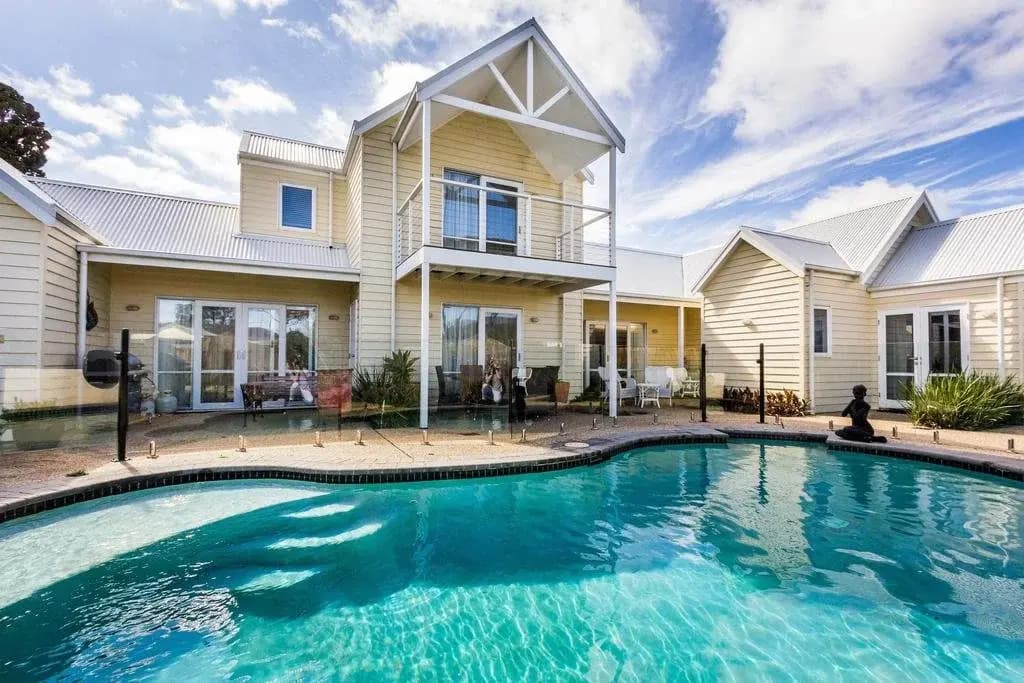 Seaside Spa Retreat - photo 13