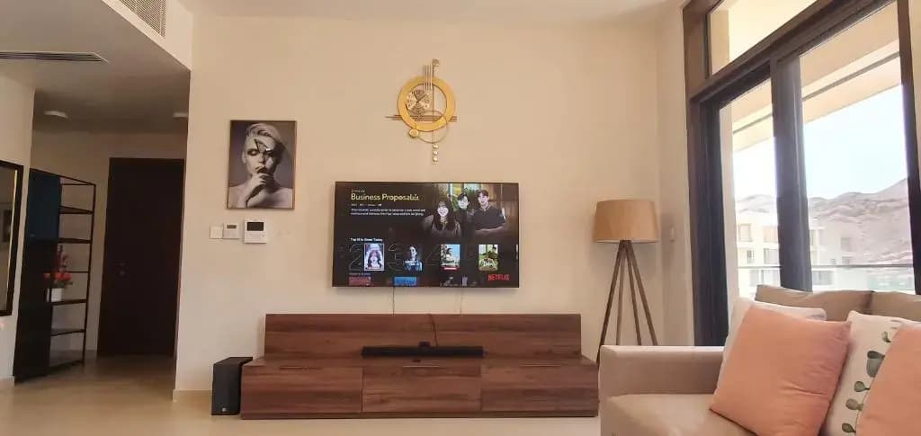 ONE Elegant Apartment in Muscat Bay 02 - photo 1