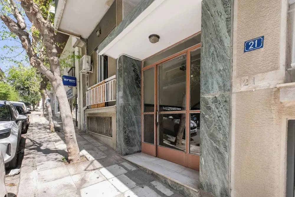 Viora Stunning Deluxe Studio in Athens - photo 28