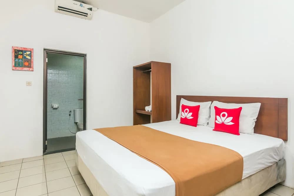 ZEN Rooms Pekerisan - photo 13