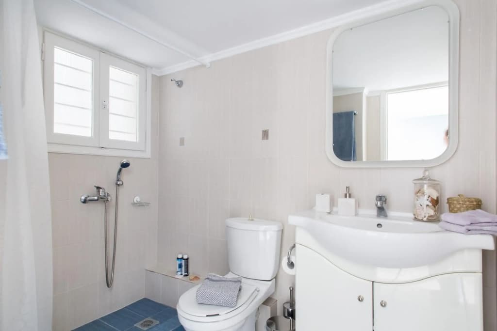 Stylish Syntagma apartment - photo 13